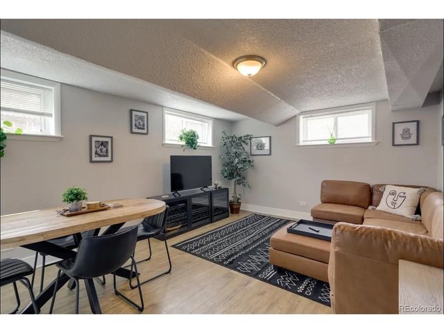3243 Kearney St, Denver, CO 80207