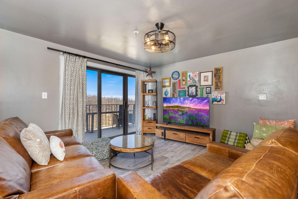 57200 E Highway 125 Unit 3721, Monkey Island, OK 74331