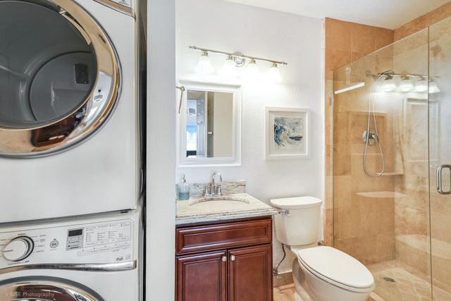 370 Wilma Circle 2, Riviera Beach, FL 33404