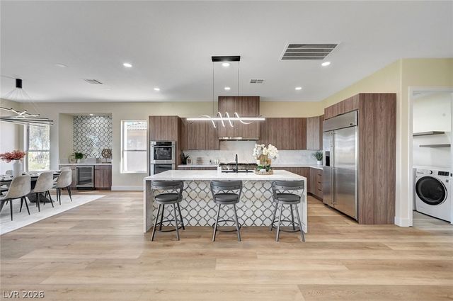 4574 Fiore Bella Boulevard, Las Vegas, NV 89135