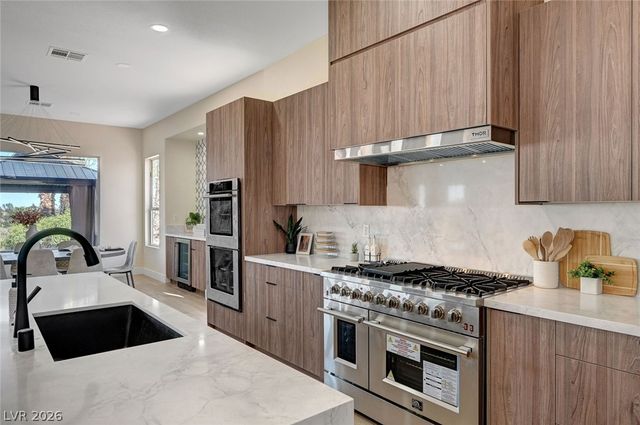 4574 Fiore Bella Boulevard, Las Vegas, NV 89135