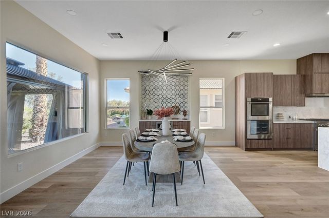 4574 Fiore Bella Boulevard, Las Vegas, NV 89135