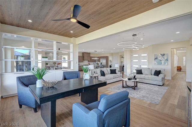 4574 Fiore Bella Boulevard, Las Vegas, NV 89135