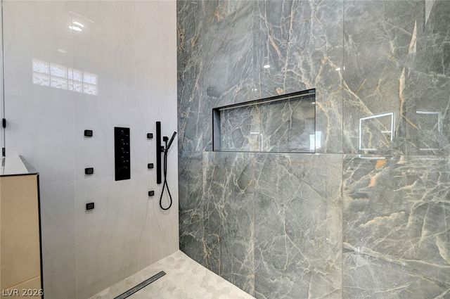 4574 Fiore Bella Boulevard, Las Vegas, NV 89135