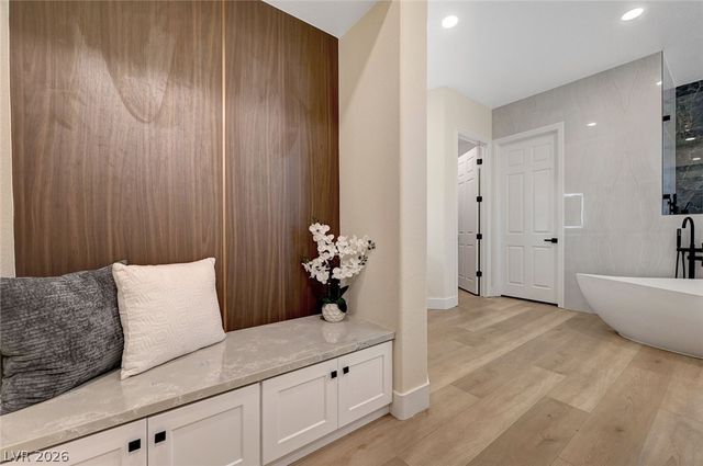 4574 Fiore Bella Boulevard, Las Vegas, NV 89135