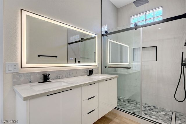 4574 Fiore Bella Boulevard, Las Vegas, NV 89135