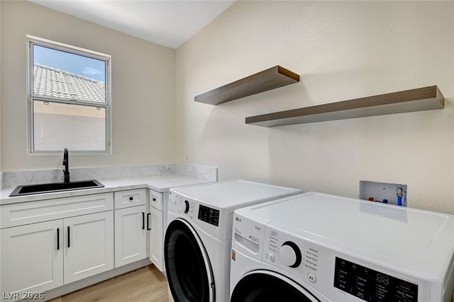 4574 Fiore Bella Boulevard, Las Vegas, NV 89135