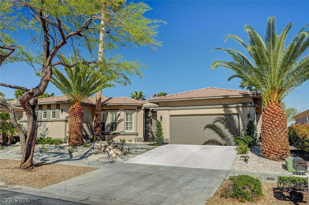 4574 Fiore Bella Boulevard, Las Vegas, NV 89135