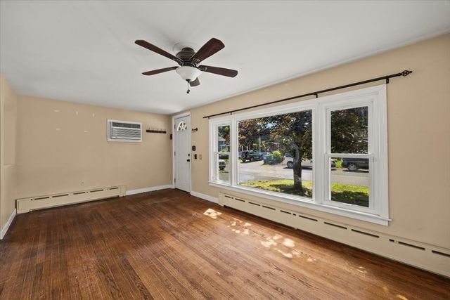 39 Norman Ave, Taunton, MA 02780