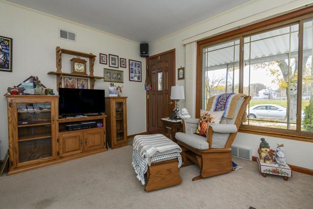 3515 S 1st PLACE, Milwaukee, WI 53207