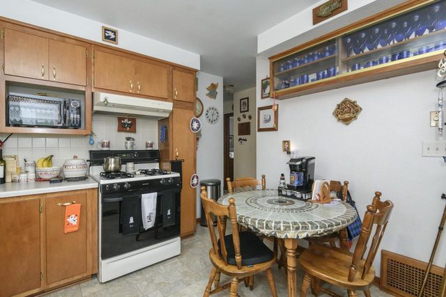 3515 S 1st PLACE, Milwaukee, WI 53207