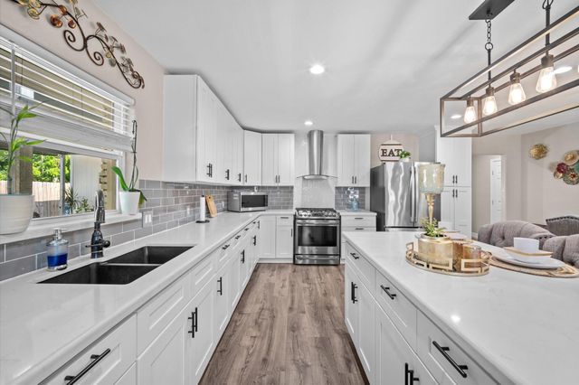 1409 Avenue I, South Houston, TX 77587