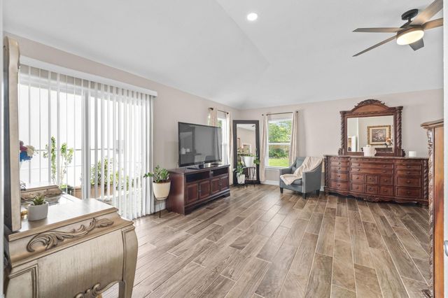 1409 Avenue I, South Houston, TX 77587
