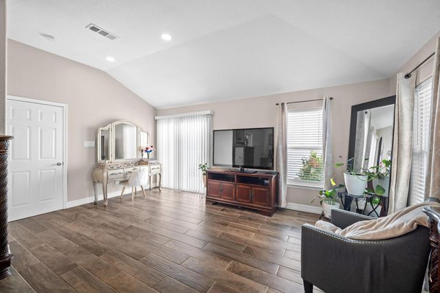 1409 Avenue I, South Houston, TX 77587