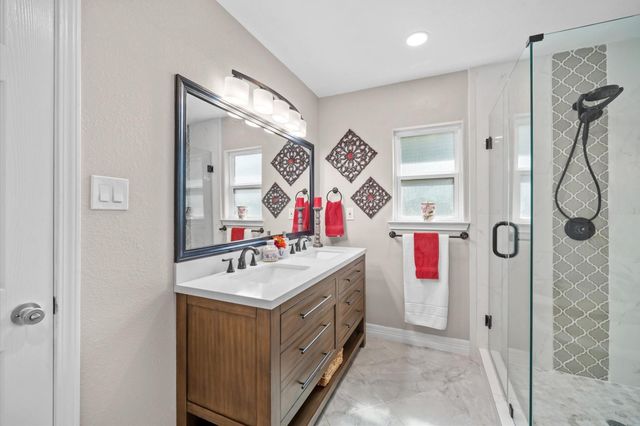 1409 Avenue I, South Houston, TX 77587