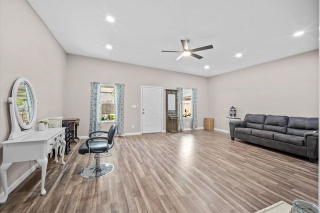 1409 Avenue I, South Houston, TX 77587