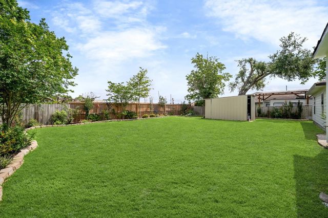 1409 Avenue I, South Houston, TX 77587