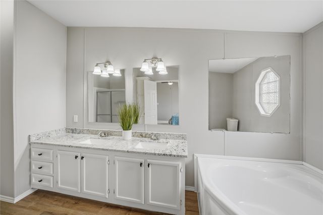 152 Pond View Drive, Decatur, TX 76234