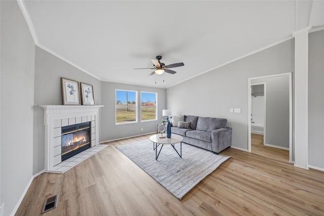 152 Pond View Drive, Decatur, TX 76234