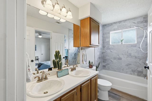 8422 Priest River DR, Round Rock, TX 78681