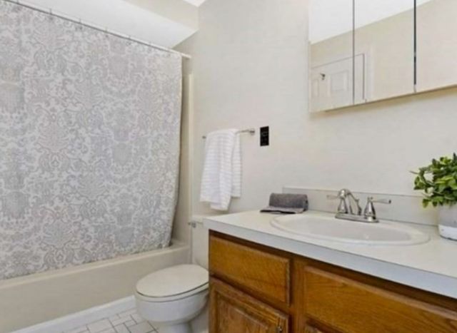 546 Lincoln St 546, Waltham, MA 02451