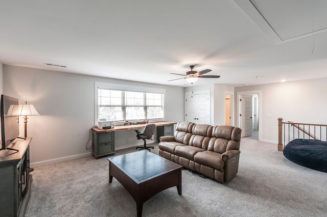 139 Compton St, Gallatin, TN 37066