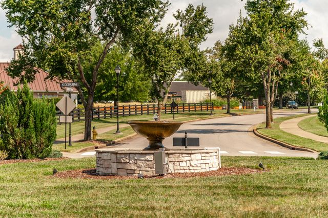139 Compton St, Gallatin, TN 37066