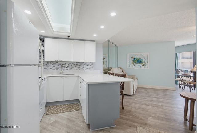 3013 S Atlantic Ave Apt 902, Daytona Beach Shores, FL 32118