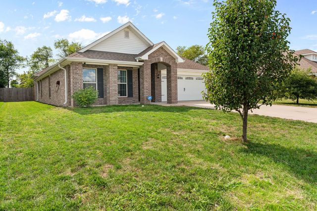 1740 Betenbough Way, Webb City, MO 64870