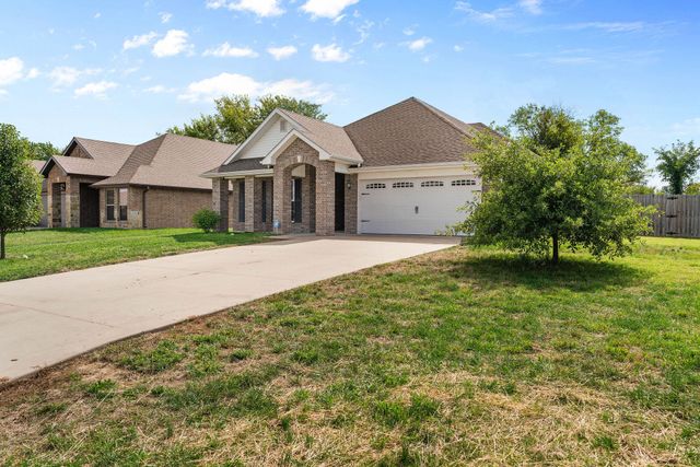 1740 Betenbough Way, Webb City, MO 64870