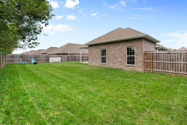 1740 Betenbough Way, Webb City, MO 64870
