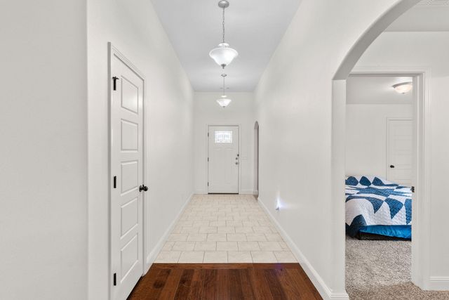 1740 Betenbough Way, Webb City, MO 64870