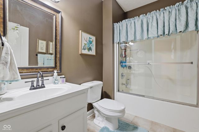 5975 S County Road 700 E, Plainfield, IN 46168