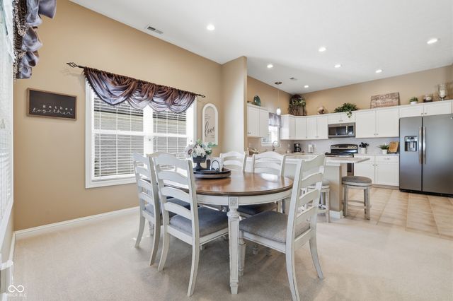 5975 S County Road 700 E, Plainfield, IN 46168