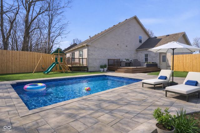 5975 S County Road 700 E, Plainfield, IN 46168