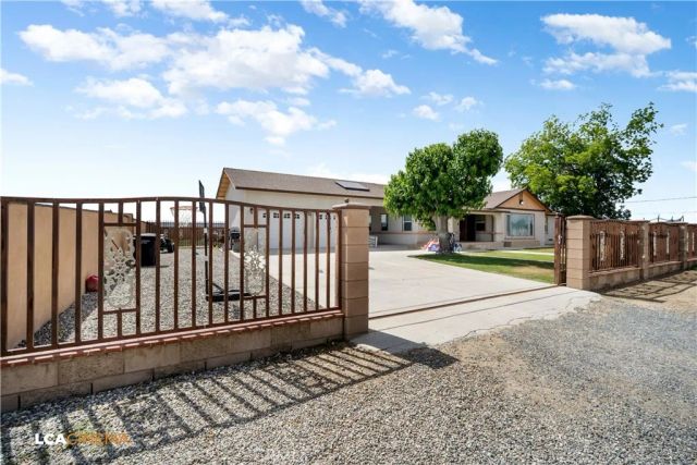13271 Garzoli Avenue, Mcfarland, CA 93250