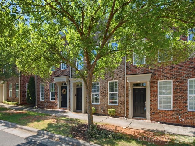 9533 Longstone Lane, Charlotte, NC 28277