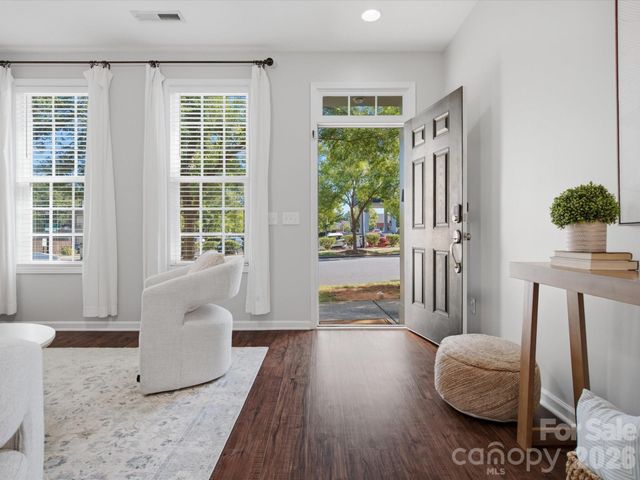 9533 Longstone Lane, Charlotte, NC 28277