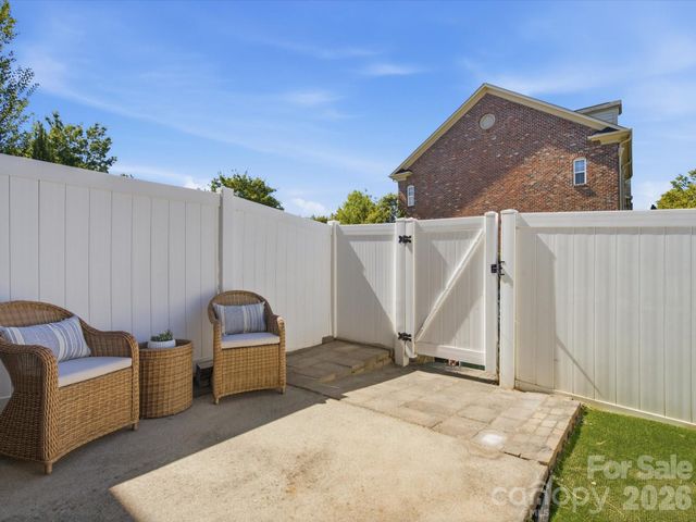 9533 Longstone Lane, Charlotte, NC 28277
