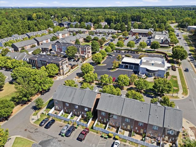 9533 Longstone Lane, Charlotte, NC 28277