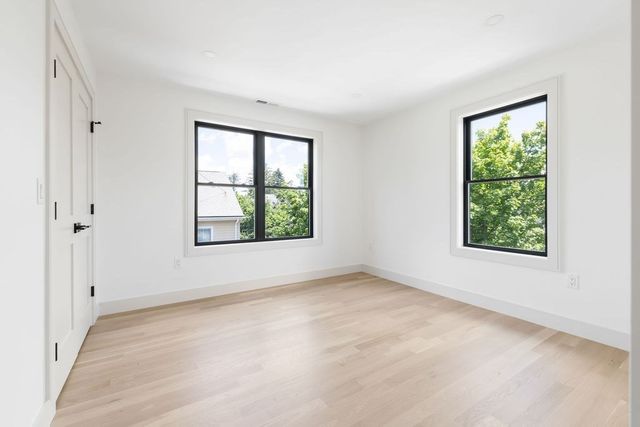 28 Howard St 1, Waltham, MA 02451