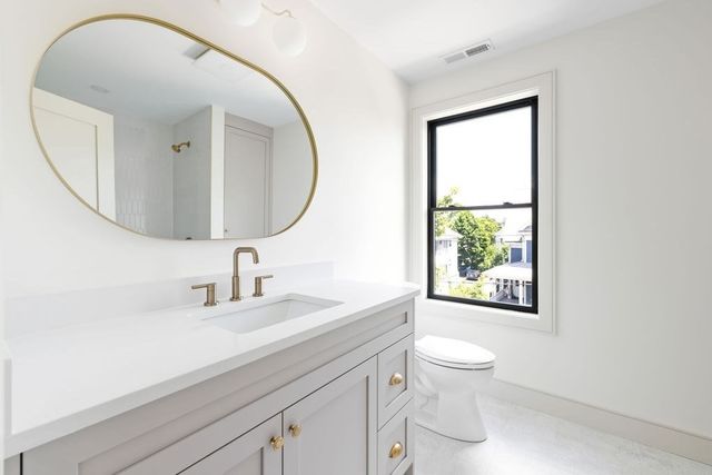 28 Howard St 1, Waltham, MA 02451