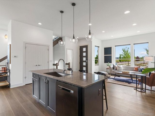 5547 Valentia St, Denver, CO 80238