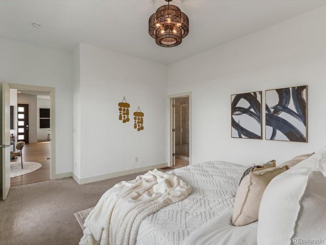 5547 Valentia St, Denver, CO 80238