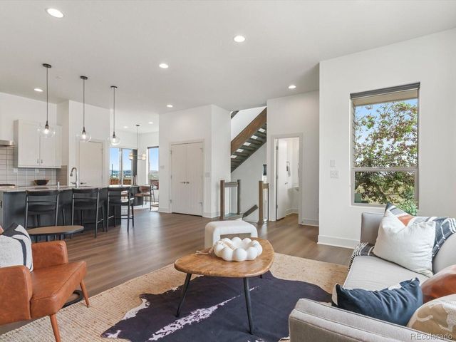 5547 Valentia St, Denver, CO 80238