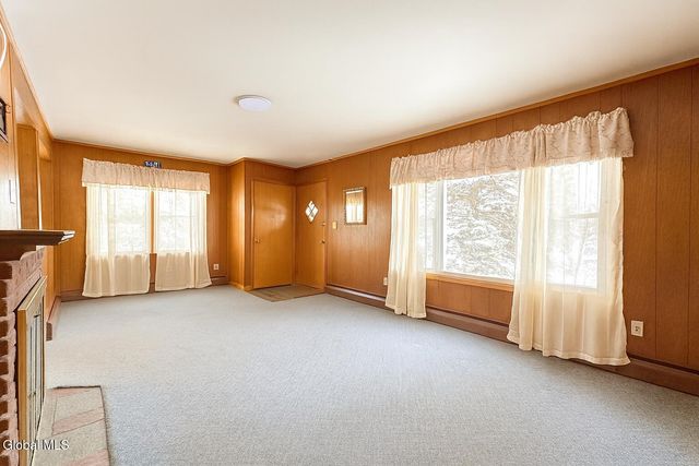 1420 Nelson Street, Schenectady, NY 12306