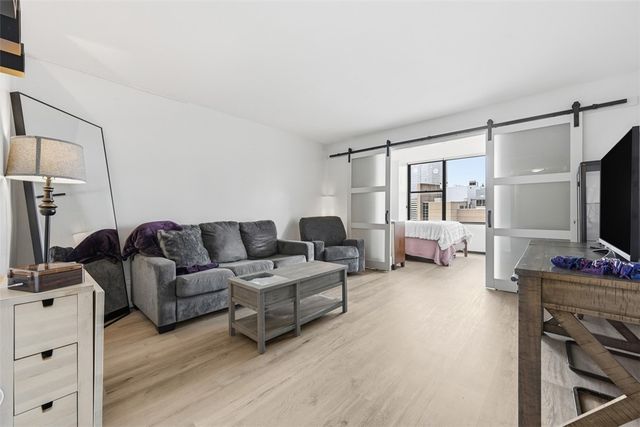 112 Washington Place 19C, Downtown Pgh, PA 15219