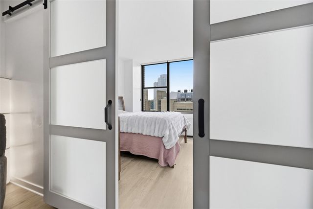 112 Washington Place 19C, Downtown Pgh, PA 15219