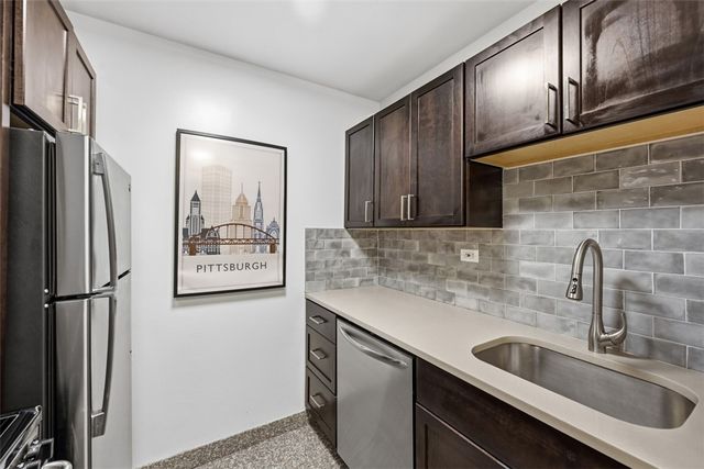 112 Washington Place 19C, Downtown Pgh, PA 15219