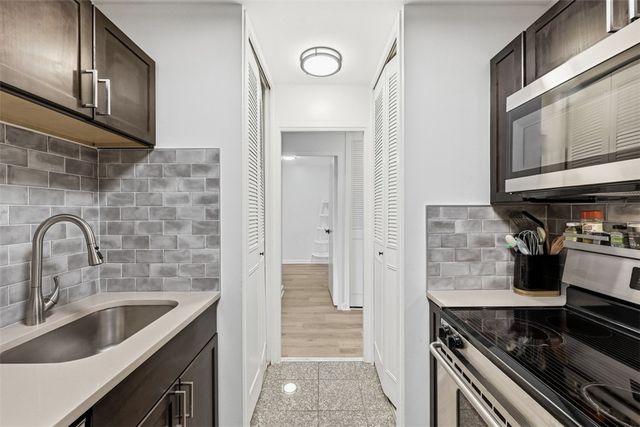 112 Washington Place 19C, Downtown Pgh, PA 15219